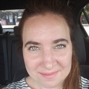 Meet your Posher, Holly